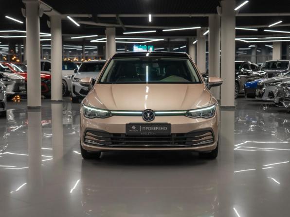 Volkswagen Golf VIII с пробегом 2021 года, цена 2 440 000 рублей, 45939 км, хэтчбек, Автокод Объявления