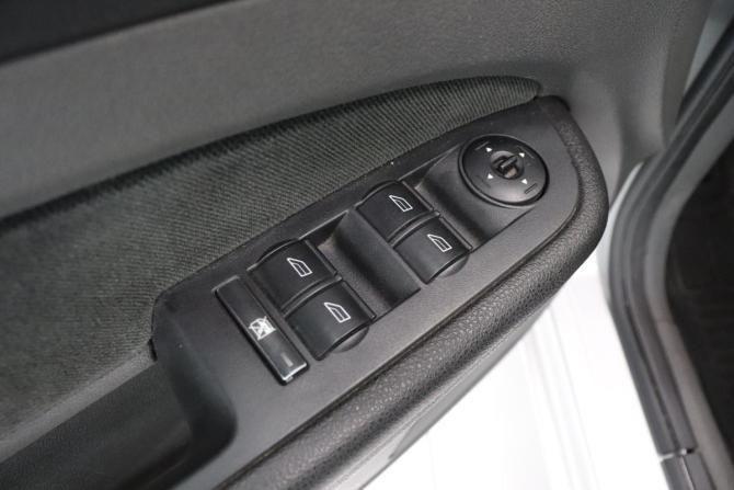 Ford Focus II с пробегом 2007 года, цена 376 000 рублей, 258469 км, седан, Автокод Объявления