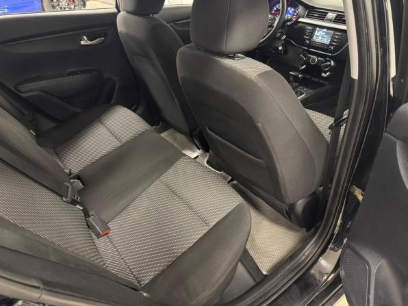 Kia Rio IV с пробегом 2018 года, цена 1 059 000 рублей, 89548 км, хэтчбек, Автокод Объявления