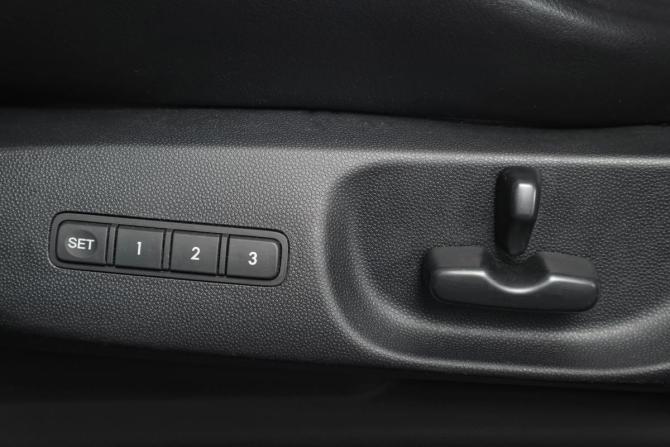 Mazda CX-7 I Рестайлинг с пробегом 2011 года, цена 849 000 рублей, 184000 км, внедорожник, Автокод Объявления