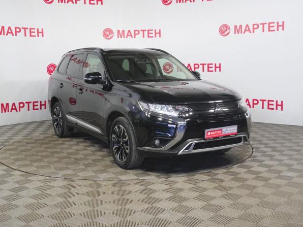 Mitsubishi Outlander III Рестайлинг 3 с пробегом 2022 года, цена 2 692 000 рублей, 101058 км, внедорожник, Автокод Объявления