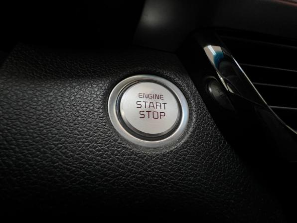 Kia Optima IV Рестайлинг с пробегом 2019 года, цена 2 109 000 рублей, 119139 км, седан, Автокод Объявления