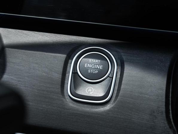 Mercedes-Benz Vito III (W447) Рестайлинг 2 с пробегом 2025 года, цена 8 850 000 рублей, 3847 км, минивэн, Автокод Объявления