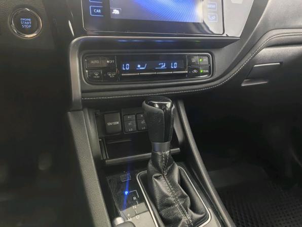 Toyota Corolla XI (E160 E170 E180) Рестайлинг 1 с пробегом 2016 года, цена 1 139 000 рублей, 233281 км, седан, Автокод Объявления