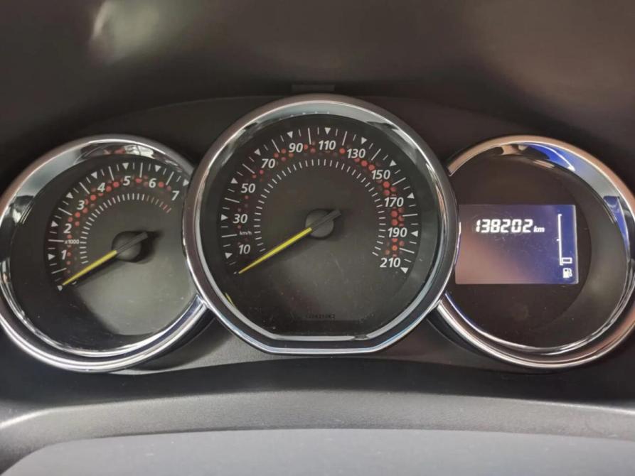 Renault Sandero II Рестайлинг Альметьевск  - изображение 11