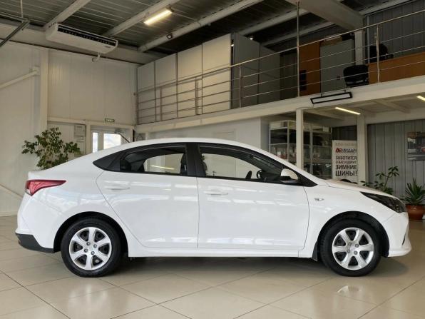 Hyundai Solaris II Рестайлинг с пробегом 2021 года, цена 1 284 000 рублей, 225400 км, седан, Автокод Объявления