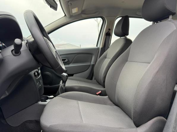 Renault Logan II Рестайлинг с пробегом 2021 года, цена 1 100 000 рублей, 30666 км, седан, Автокод Объявления