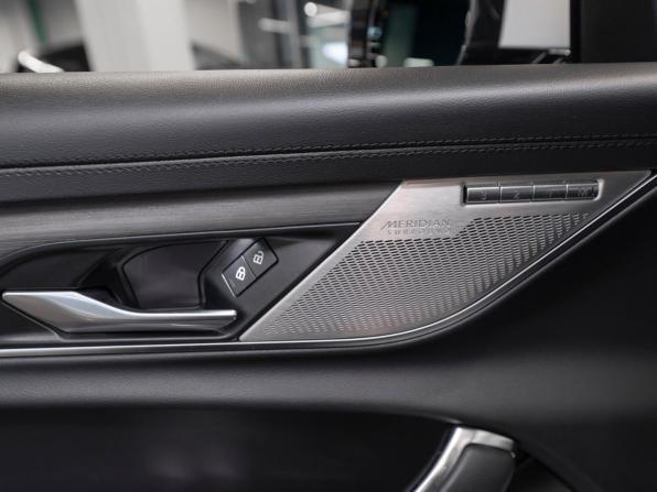 Jaguar XF II Рестайлинг с пробегом 2021 года, цена 4 500 000 рублей, 38223 км, седан, Автокод Объявления
