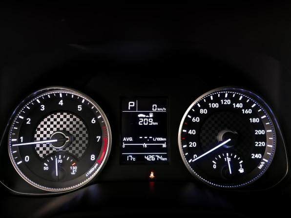 Hyundai Elantra VI (AD) Рестайлинг с пробегом 2020 года, цена 1 795 000 рублей, 42520 км, седан, Автокод Объявления