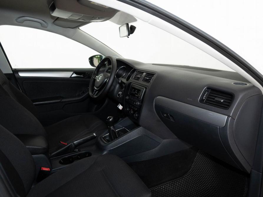 Volkswagen Jetta VI Рестайлинг Казань  - изображение 6