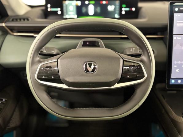Changan Lamore с пробегом 2023 года, цена 2 200 000 рублей, 1290 км, седан, Автокод Объявления