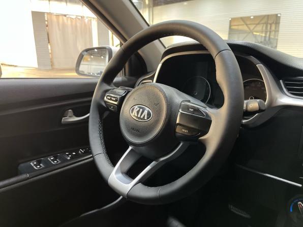 Kia Rio IV Рестайлинг с пробегом 2021 года, цена 1 240 000 рублей, 112796 км, седан, Автокод Объявления