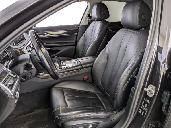 BMW 7 серии VI (G11/G12) с пробегом 2016 года, цена 2 998 000 рублей, 112153 км, седан, Автокод Объявления