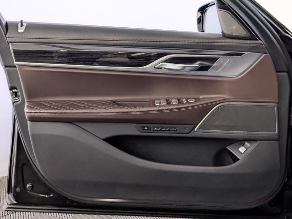 BMW 7 серии VI (G11/G12) Рестайлинг с пробегом 2019 года, цена 6 780 000 рублей, 47135 км, седан, Автокод Объявления
