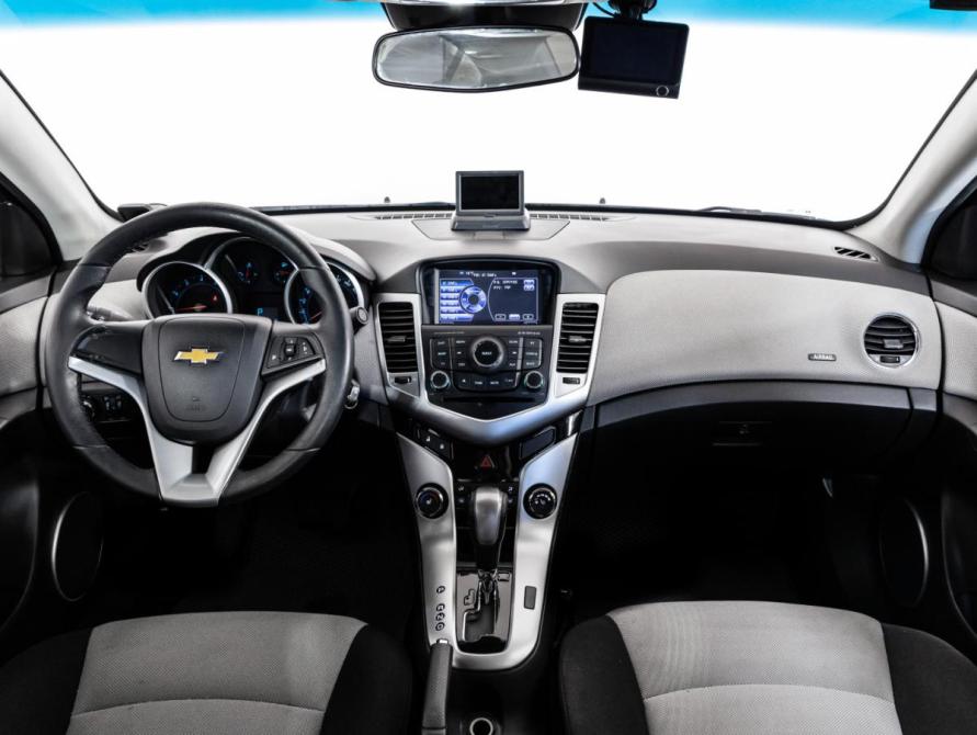 Chevrolet Cruze I Санкт-Петербург  - изображение 11