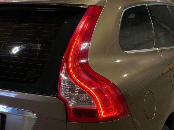 Volvo XC60 I Рестайлинг с пробегом 2017 года, цена 1 999 000 рублей, 243283 км, внедорожник, Автокод Объявления