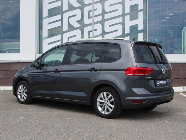 Volkswagen Touran II с пробегом 2017 года, цена 1 529 000 рублей, 410000 км, компактвэн, Автокод Объявления