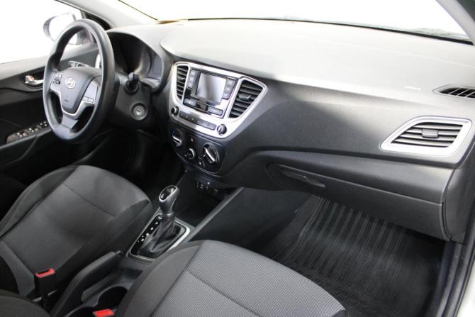 Hyundai Solaris II с пробегом 2019 года, цена 1 435 000 рублей, 96421 км, седан, Автокод Объявления