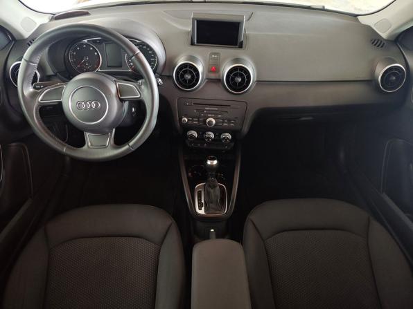 Audi A1 I (8X) с пробегом 2013 года, цена 795 000 рублей, 169713 км, хэтчбек, Автокод Объявления