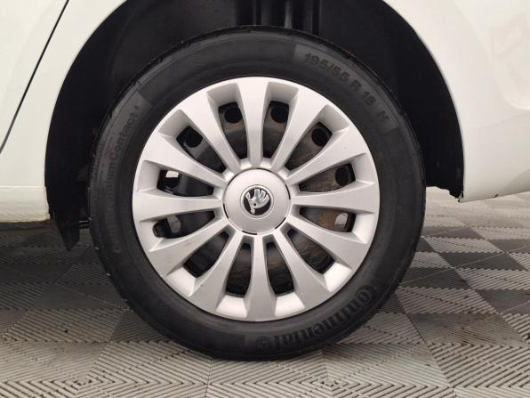 Skoda Rapid I Рестайлинг с пробегом 2019 года, цена 1 279 000 рублей, 67063 км, лифтбек, Автокод Объявления