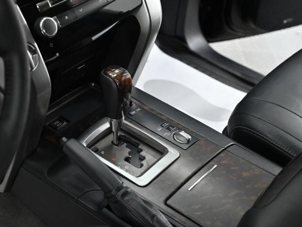 Toyota Land Cruiser 200 Series Рестайлинг 1 с пробегом 2015 года, цена 2 599 000 рублей, 118131 км, внедорожник, Автокод Объявления
