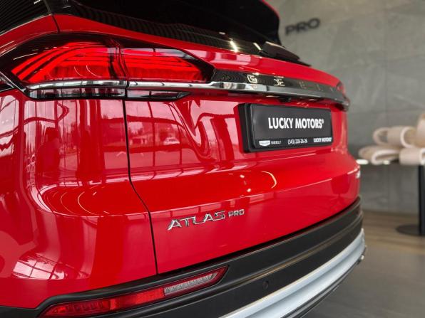 Geely Atlas Pro с пробегом 2022 года, цена 1 795 000 рублей, 63557 км, внедорожник, Автокод Объявления