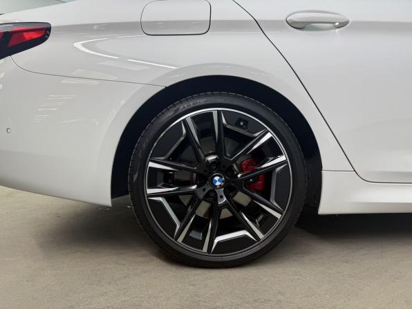 BMW 5 серии VII (G30/G31/G38) Рестайлинг с пробегом 2023 года, цена 7 130 000 рублей, 40500 км, седан, Автокод Объявления