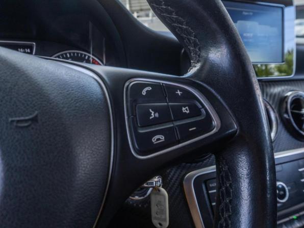 Mercedes-Benz GLA I (X156) с пробегом 2016 года, цена 1 999 000 рублей, 143887 км, внедорожник, Автокод Объявления