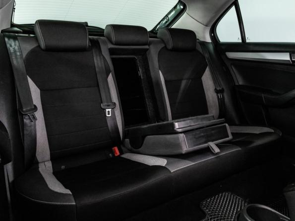 Skoda Rapid I Рестайлинг с пробегом 2019 года, цена 999 000 рублей, 188916 км, лифтбек, Автокод Объявления