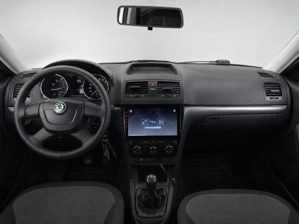 Skoda Yeti I с пробегом 2013 года, цена 1 100 000 рублей, 153700 км, внедорожник, Автокод Объявления