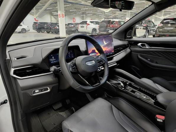 Geely Binyue I Рестайлинг 2 с пробегом 2024 года, цена 2 350 000 рублей, 33239 км, внедорожник, Автокод Объявления