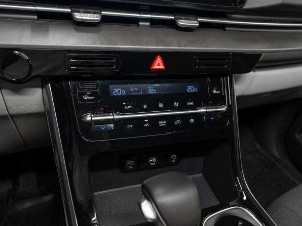 Kia Carnival IV с пробегом 2021 года, цена 3 590 000 рублей, 49923 км, минивэн, Автокод Объявления