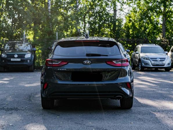 Kia Ceed III с пробегом 2021 года, цена 1 800 000 рублей, 75342 км, универсал, Автокод Объявления