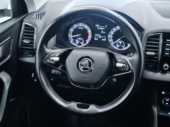 Skoda Karoq I с пробегом 2022 года, цена 2 821 000 рублей, 47176 км, внедорожник, Автокод Объявления