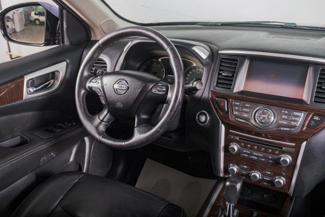 Nissan Pathfinder IV с пробегом 2015 года, цена 1 679 000 рублей, 305000 км, внедорожник, Автокод Объявления