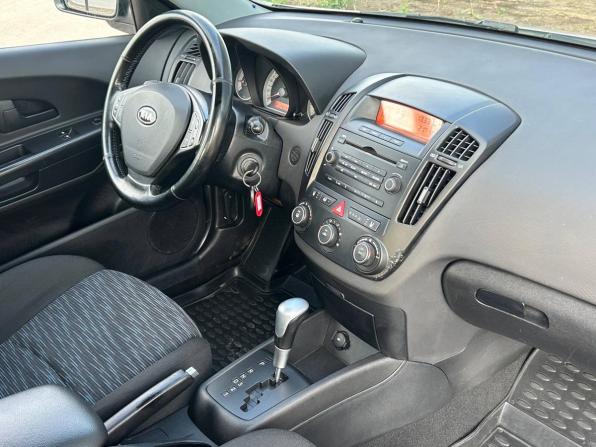 Kia Ceed I с пробегом 2008 года, цена 680 000 рублей, 179112 км, универсал, Автокод Объявления