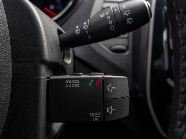 Renault Kaptur I с пробегом 2017 года, цена 1 179 000 рублей, 215000 км, внедорожник, Автокод Объявления