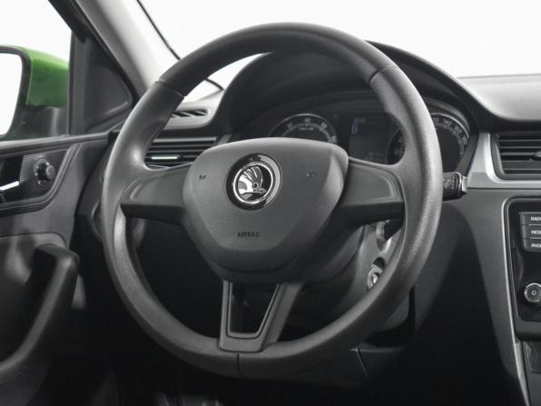 Skoda Rapid I Рестайлинг с пробегом 2018 года, цена 1 130 000 рублей, 120000 км, лифтбек, Автокод Объявления