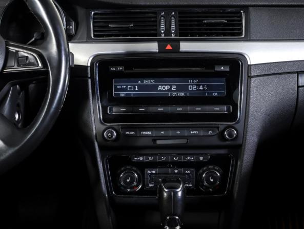 Skoda Superb II Рестайлинг с пробегом 2014 года, цена 951 000 рублей, 220950 км, лифтбек, Автокод Объявления