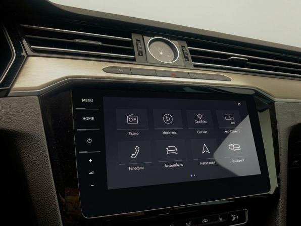 Volkswagen Passat B8 с пробегом 2019 года, цена 2 518 000 рублей, 96255 км, универсал, Автокод Объявления