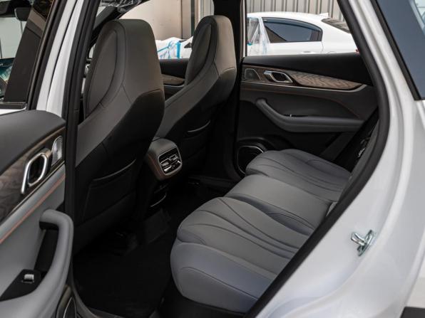 Geely Galaxy M7 с пробегом 2026 года, цена 3 850 000 рублей, 16 км, внедорожник, Автокод Объявления