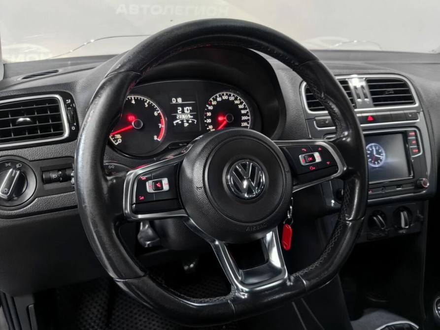 Volkswagen Polo V Рестайлинг Новосибирск  - изображение 11