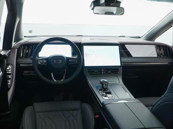 GAC M8 с пробегом 2026 года, цена 5 148 888 рублей, 23 км, минивэн, Автокод Объявления