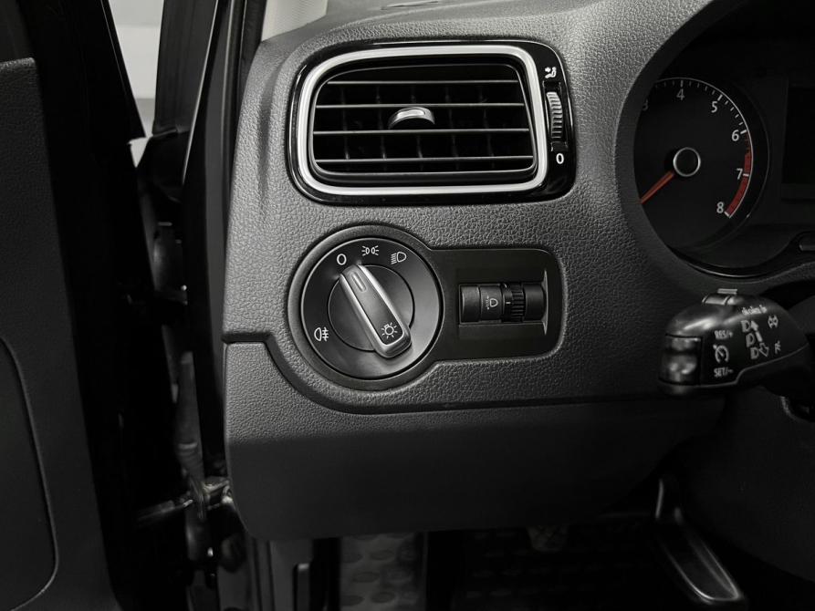 Volkswagen Polo V Рестайлинг Тверь  - изображение 19