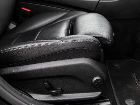 Mercedes-Benz C-Класс IV (W205) Рестайлинг с пробегом 2019 года, цена 2 850 000 рублей, 130000 км, седан, Автокод Объявления