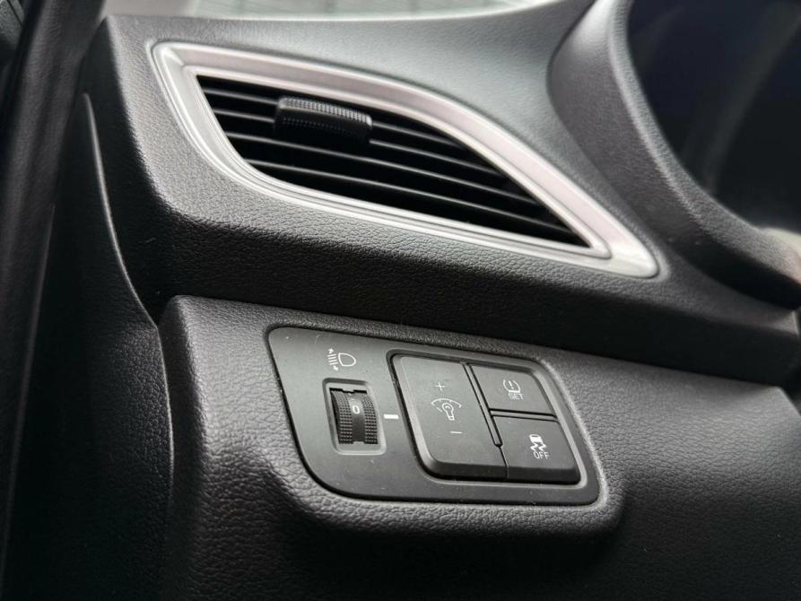 Hyundai Solaris II Омск  - изображение 9