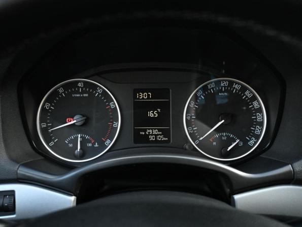 Skoda Octavia II (A5) Рестайлинг с пробегом 2012 года, цена 1 059 000 рублей, 90105 км, лифтбек, Автокод Объявления