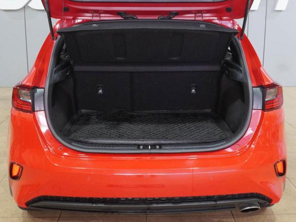 Kia Ceed III с пробегом 2018 года, цена 1 699 000 рублей, 123389 км, хэтчбек, Автокод Объявления