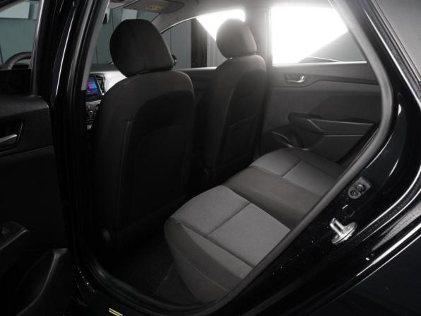 Hyundai Solaris II с пробегом 2019 года, цена 1 299 000 рублей, 158021 км, седан, Автокод Объявления