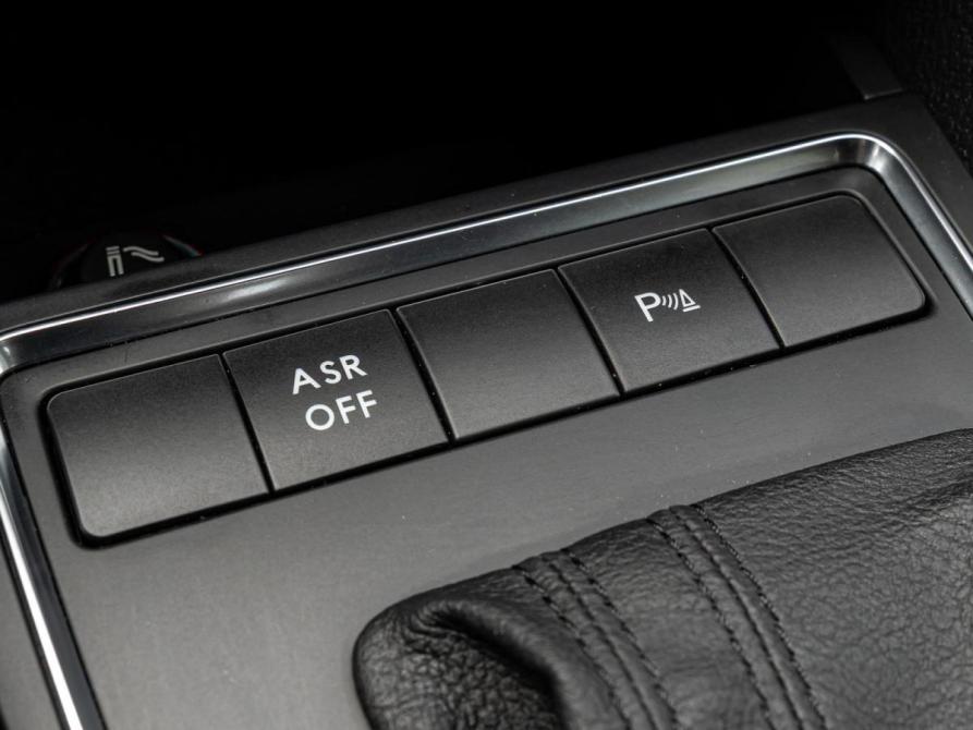 Volkswagen Jetta VI Рестайлинг Краснодар  - изображение 16